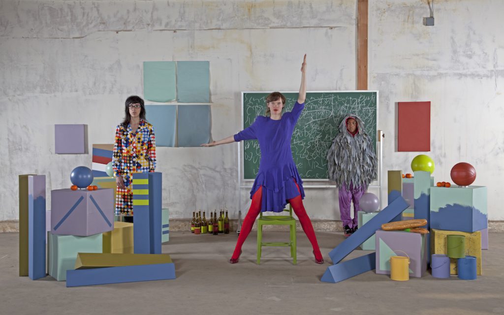 Emily Mast, B!RDBRA!N (Addendum), 2012/2015. (Video Still).