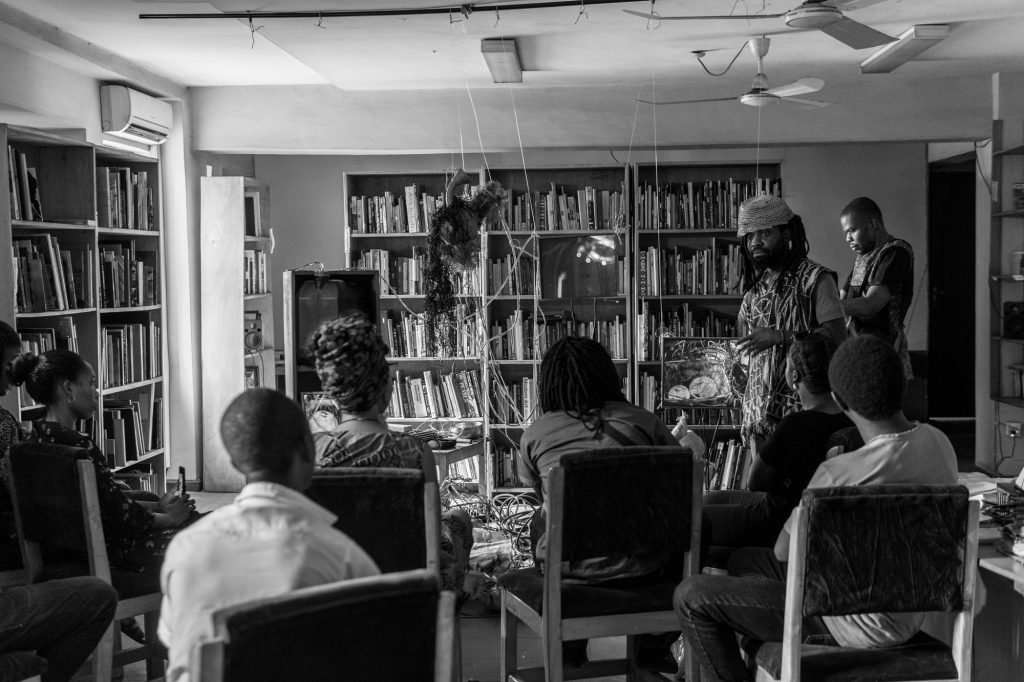 Em'kal Eyongakpa, k?rakaraka #3-i / m?? ntai b?rr?, inter-sessions, sonic lectures, live sets, at CCA Lagos Library, 2020, photo: Kene Nwatu