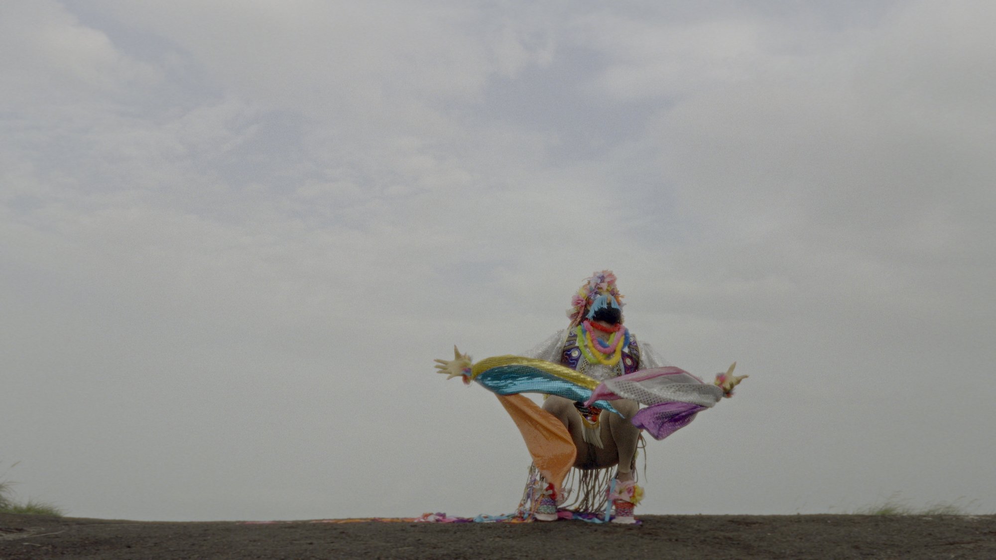 Tierra retumbante [Rumbling Earth], 2024 (still)